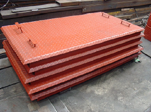 Tapas metalicas naranjas